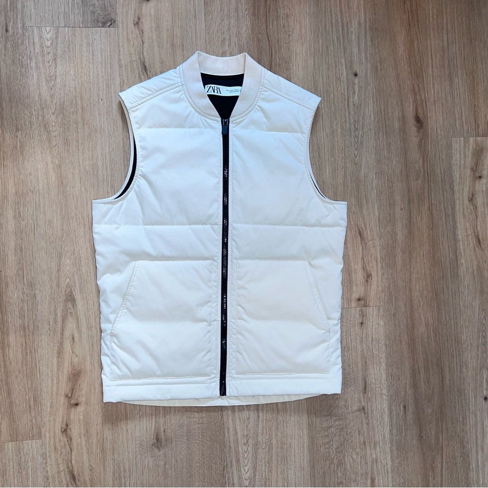 Zara Men's Ivory Sleeveless Vest